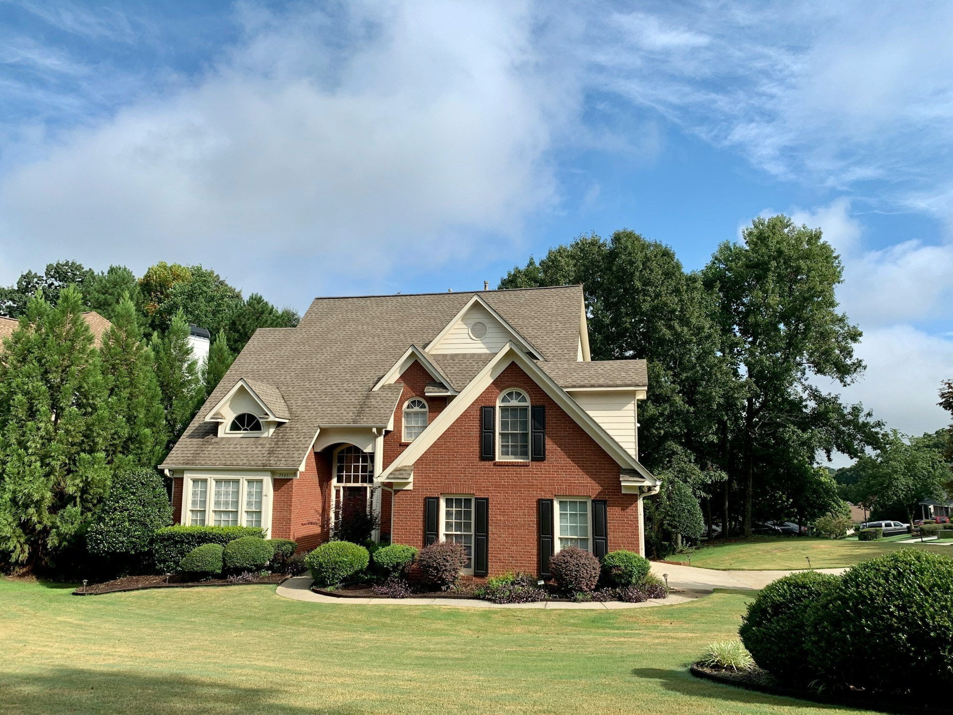 Embrace the Charlotte Lifestyle: Exclusive Homes for Sale through Kindred Realty